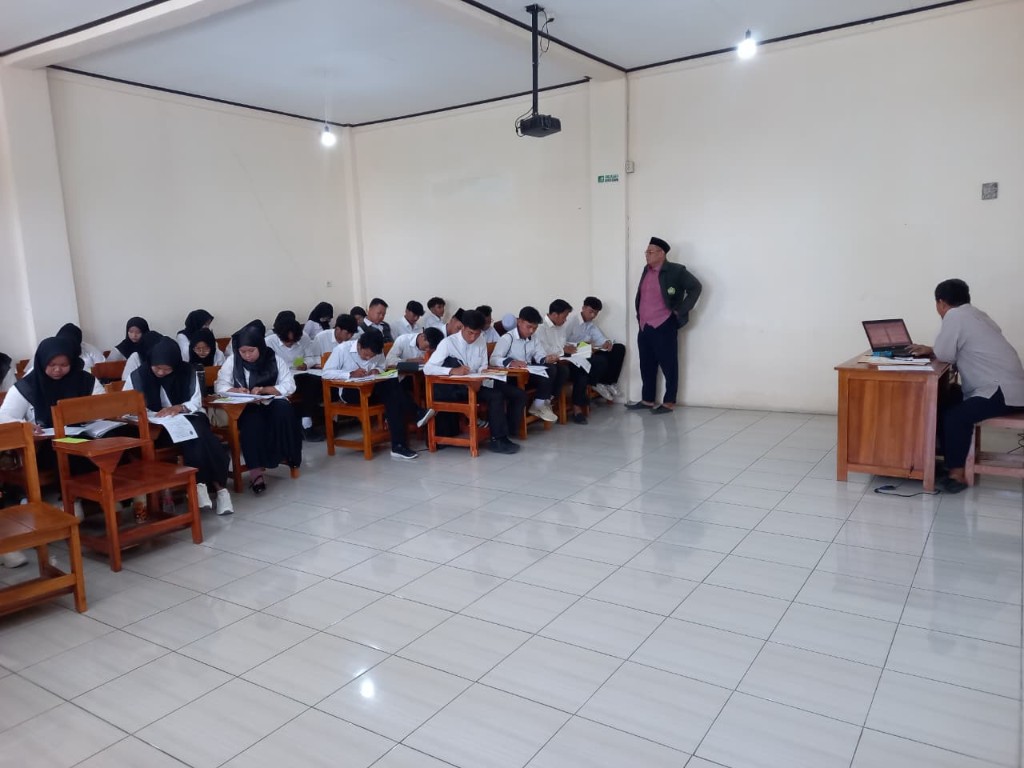 PELAKSANAAN UJIAN TENGAH SEMESTER GANJIL PRODI PAI SEKOLAH TINGGI HAJI AGUS SALIM CIKARANG