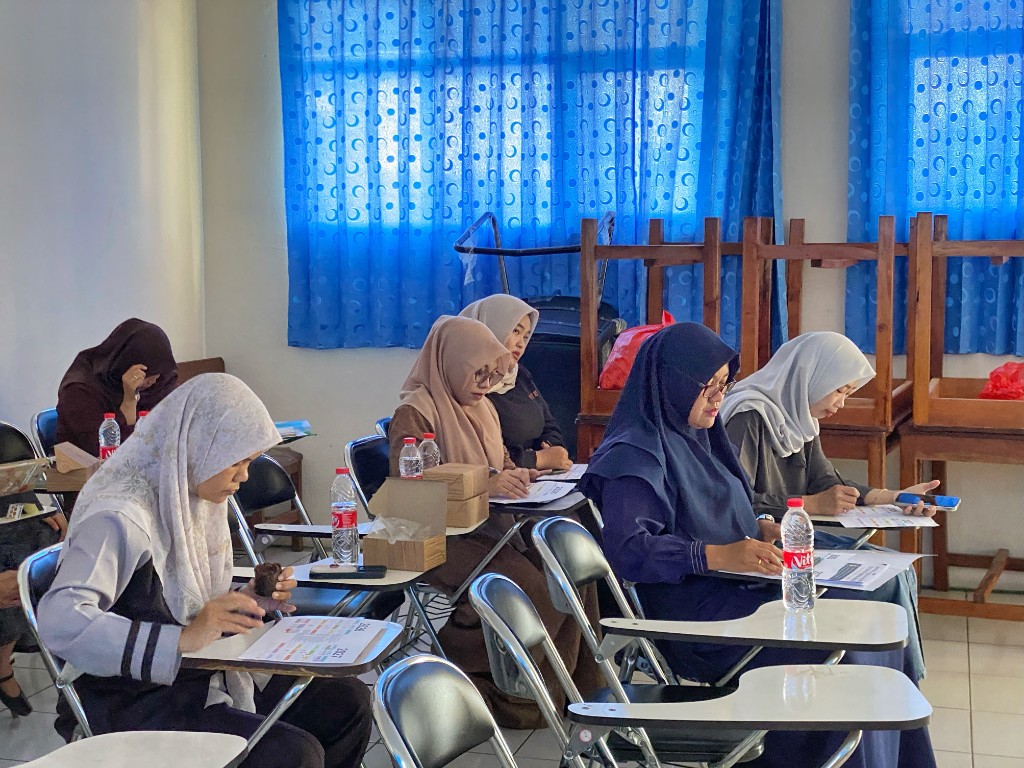 Peserta rapat kerja Prodi PAI STAI HAS Cikarang